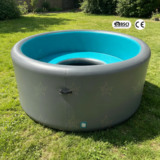 Kids Outdoor Water Park - Eingebauter aufblasbarer Swimmingpool mit Kissen –